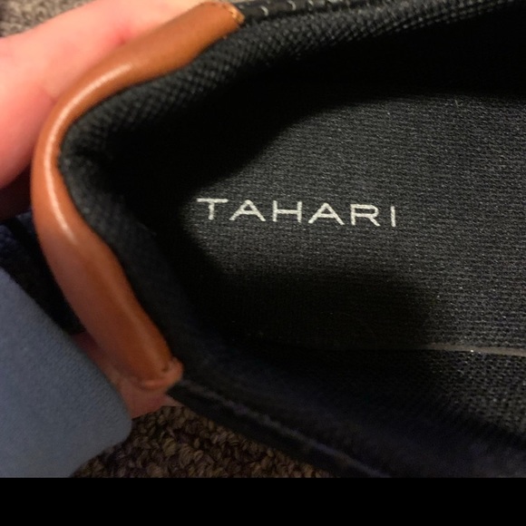 BOYS SIZE 1 CASUAL SHOES - Picture 6 of 7